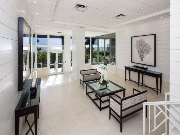 Gulf Views Marco Island Vacation Condo on Beach 2 Bedrooms