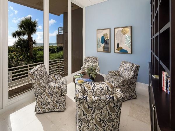 Gulf Views Marco Island Vacation Condo on Beach 2 Bedrooms