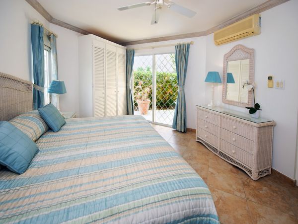 Barbados Condo 973441
