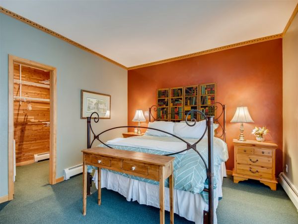 Vail Vacation Condo with Communal Pool & Spa, Sleeps 8