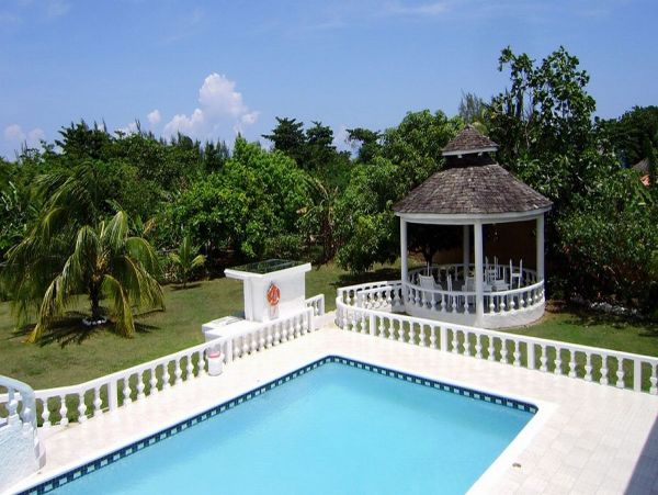 Jamaica Home 973498