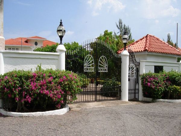 Jamaica Home 973498