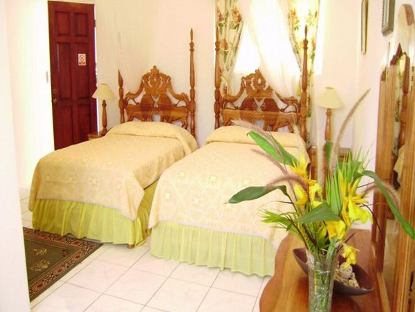 Jamaica Home 973498