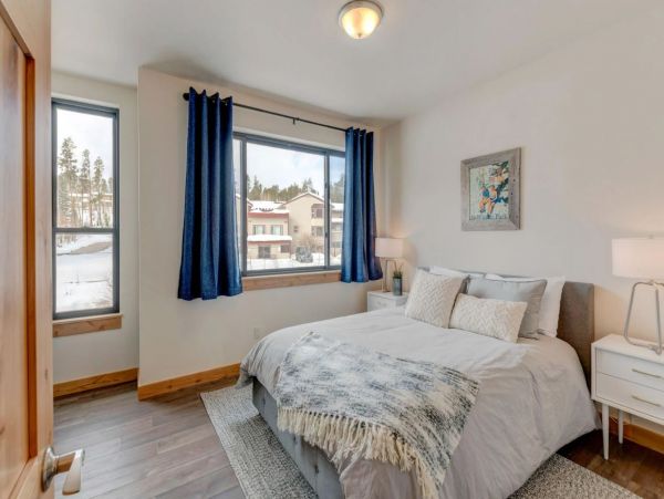 Winter Park Luxury Four Bedroom Townhome with Private Hot Tub