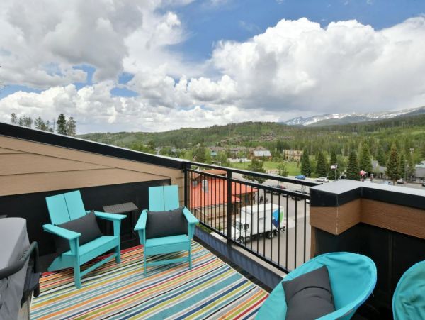 Winter Park Luxury Four Bedroom Townhome with Private Hot Tub