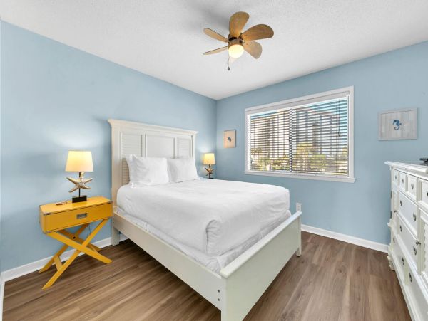 Destin Beachfront Vacation Rental Luxury Gulf-Front Condo with Panoramic Views