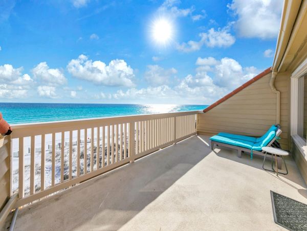 Destin Beachfront Vacation Rental Luxury Gulf-Front Condo with Panoramic Views