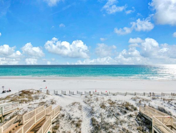 Destin Beachfront Vacation Rental Luxury Gulf-Front Condo with Panoramic Views