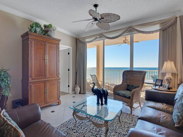 Elegant 2 Bedroom Condo with Full Ocean Views