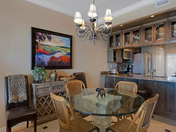 Elegant 2 Bedroom Condo with Full Ocean Views