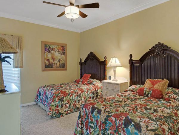 Elegant 2 Bedroom Condo with Full Ocean Views