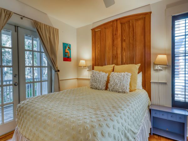 Great Two-Home Rental in Santa Rosa Beach Steps to Beach & Dining
