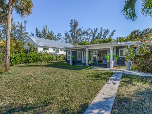 Naples Home 973723