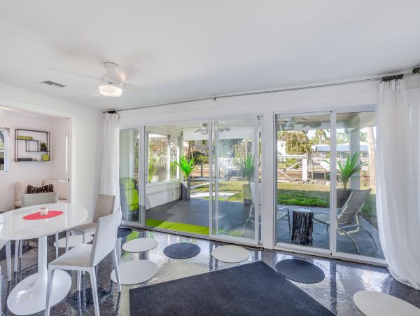 Naples Home 973723