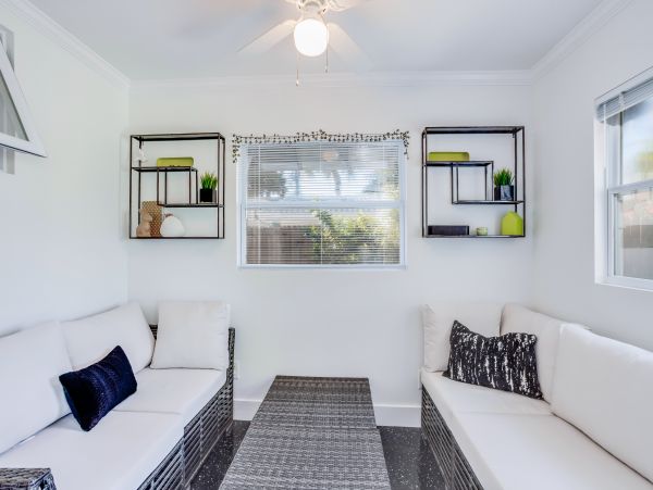 Naples Home 973723