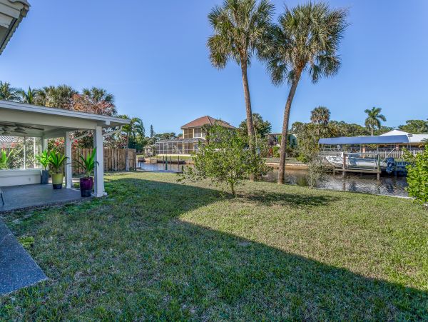 Naples Home 973723