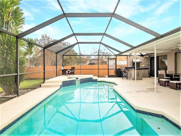 Sarasota Vacation Pool Home 3 Bedrooms Sleeps 6 Guests