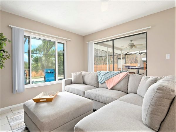 Sarasota Vacation Pool Home 3 Bedrooms Sleeps 6 Guests