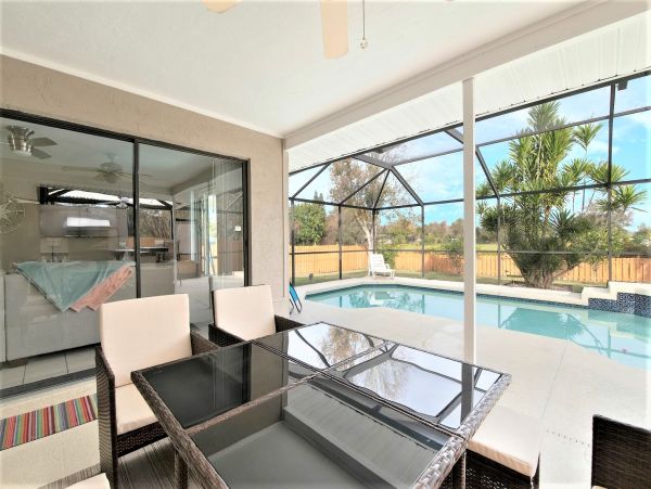 Sarasota Vacation Pool Home 3 Bedrooms Sleeps 6 Guests