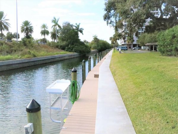 Short Walk to Beach Siesta Key Vacation Condo Two Bedroom