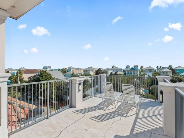 Stunning 8-Bedroom, 7-Bath Home in Miramar with Private Pool & Rooftop Deck