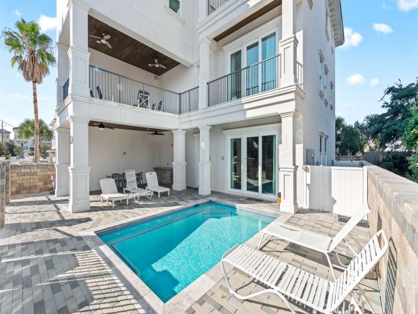 Stunning 8-Bedroom, 7-Bath Home in Miramar with Private Pool & Rooftop Deck