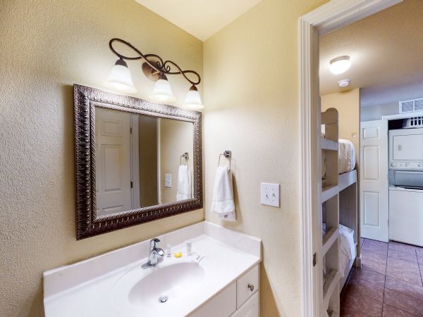 Panama City Beach Condo 973767