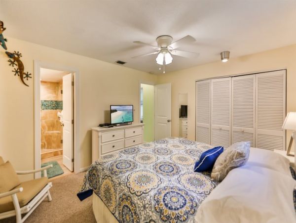 Two Bedroom Condo in Sanibel