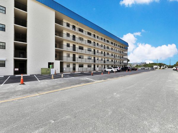 New Smyrna Beach Condo 973826