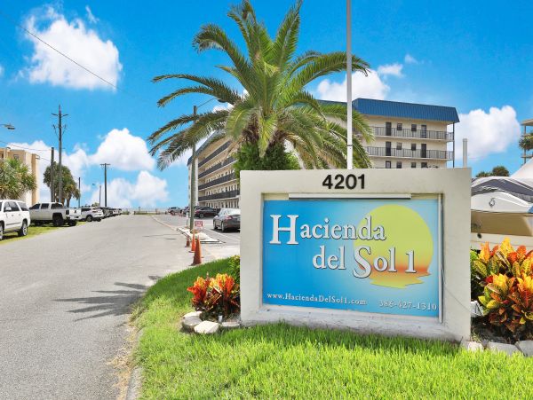 New Smyrna Beach Condo 973826