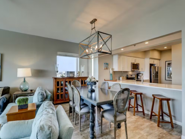 Spacious 3 Bedroom Vacation Condo in Seacrest