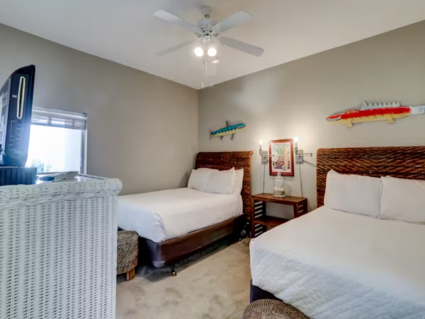 Spacious 3 Bedroom Vacation Condo in Seacrest
