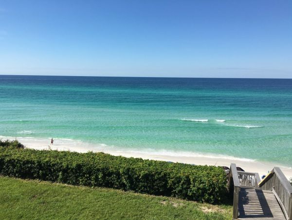 Spacious 3 Bedroom Vacation Condo in Seacrest
