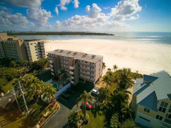 Bay Views Fort Myers Vacation Condo Two Bedroom