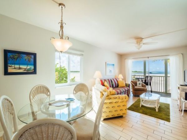 Bay Views Fort Myers Vacation Condo Two Bedroom