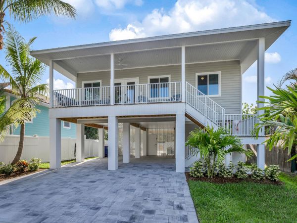 Beautiful Fot Myers Beach Vacation Pool Home