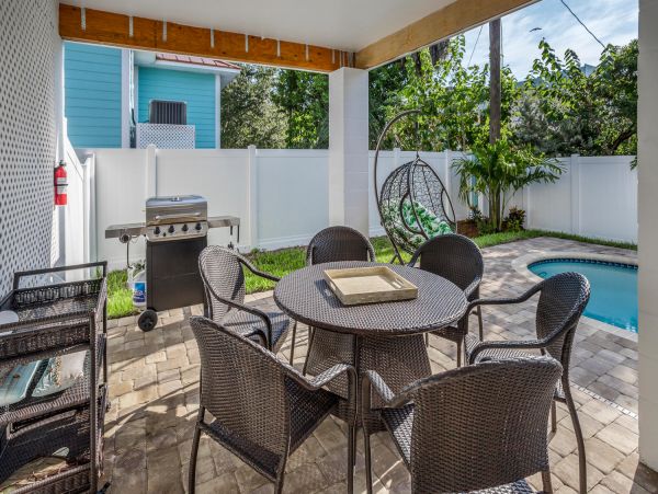Beautiful Fot Myers Beach Vacation Pool Home