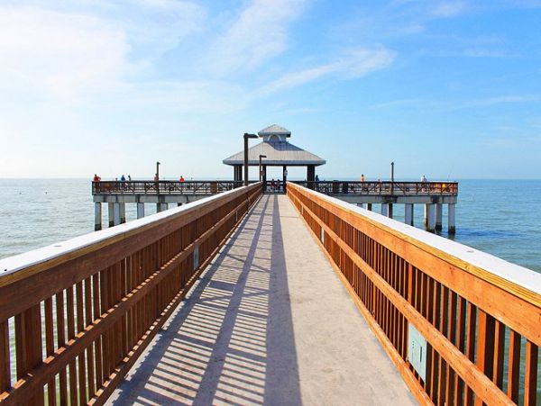 Vacation Condo in Fort Myers 2 Bedrooms Sleeps 8 Gulf Views