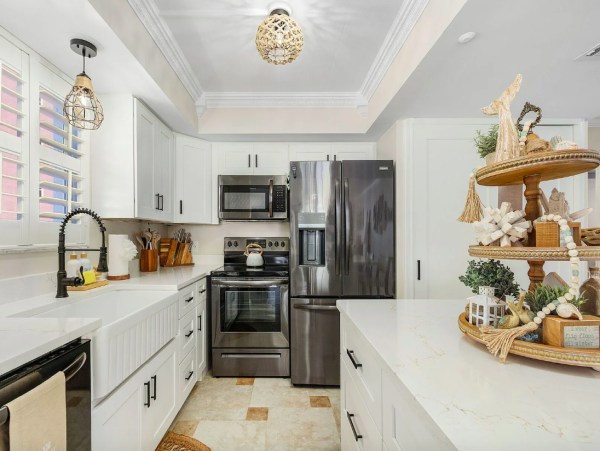 Stunning 2-Bedroom Condo with Breathtaking Gulf & Bay Views in Fort Myers