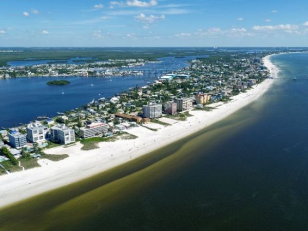 Fort Myers Condo 973850
