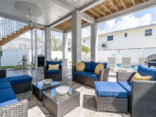 Paradise 4 Bedroom Home Steps from the Beach in Fort Myers