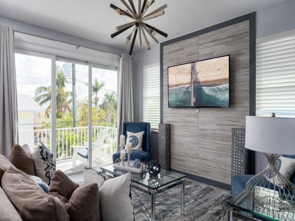 Paradise 4 Bedroom Home Steps from the Beach in Fort Myers