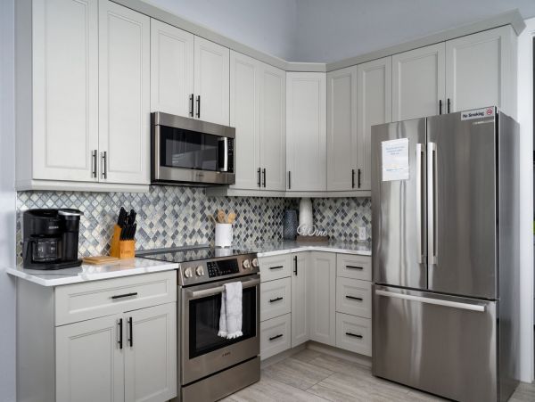 Paradise 4 Bedroom Home Steps from the Beach in Fort Myers