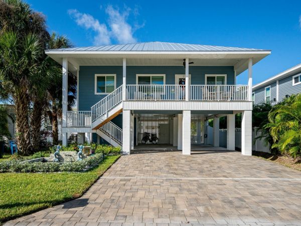 Fort Myers Vacation Rental with Pool Near Beach & Shops