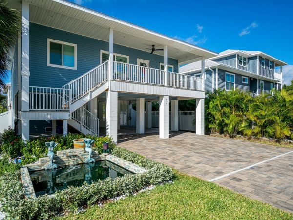 Fort Myers Vacation Rental with Pool Near Beach & Shops