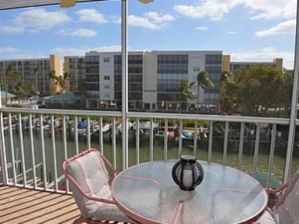 Fort Myers Condo 973862