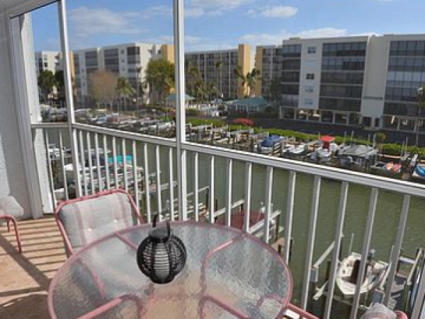 Fort Myers Condo 973862