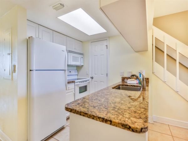 Three Bedroom Vacation Rental Sleeps Eight Guests on Captiva