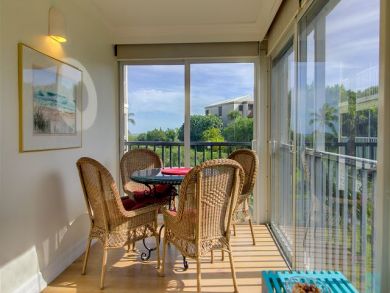 Charming 2 Bedroom Condo on Sanibel Island Sleeps 6 Guests
