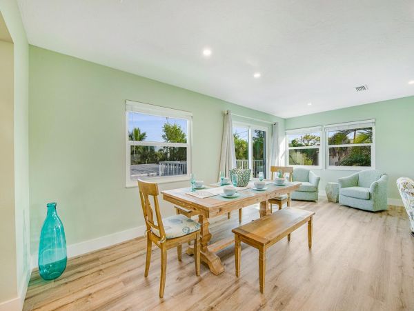 Two Bedroom Siesta Key Vacation Condo Sleeps 8 Guests